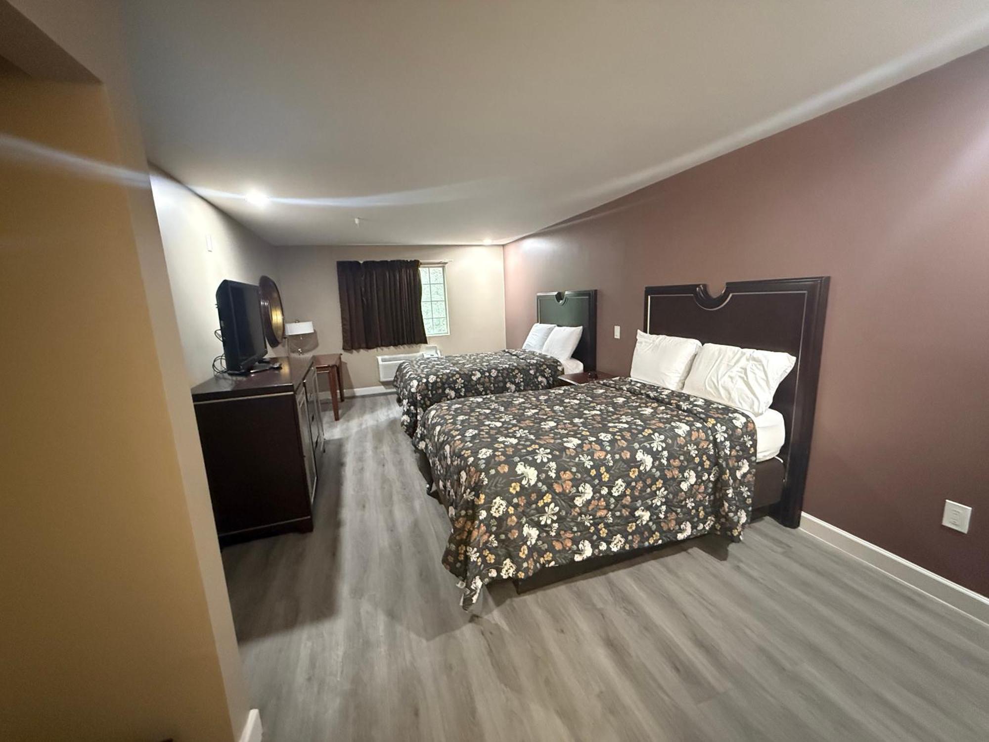 Magnolia Bay Hotel & Suites Джоунсбъроу Екстериор снимка